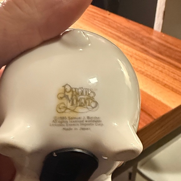 Precious moments ceramic piggy bank 1985 with hand painted froggy design - Picture 4 of 5